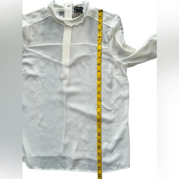 Marciano Abela Vanilla Sheer Long Sleeve Blouse Top XS NWT Women’s Elegant Chic - Picture 7 of 8